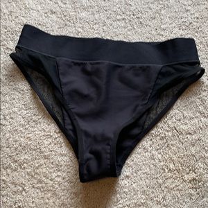 Ultracor swim suit bottom bikini never worn large